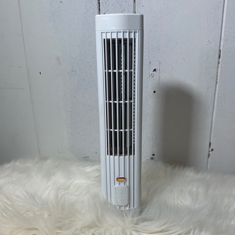 Source Unknown White Minimalist Tower Fan